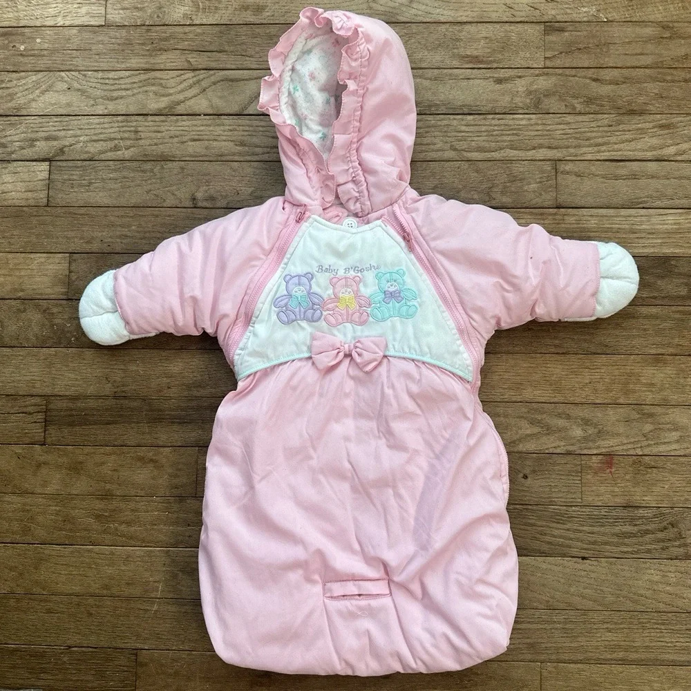 Vintage OshKosh Rare Girls Snowsuit Pink Teddy Bear Hooded Insulated Size 0/9M